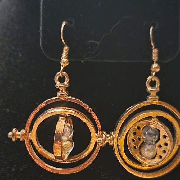 Jewelry - Harry Potter time-turner earrings